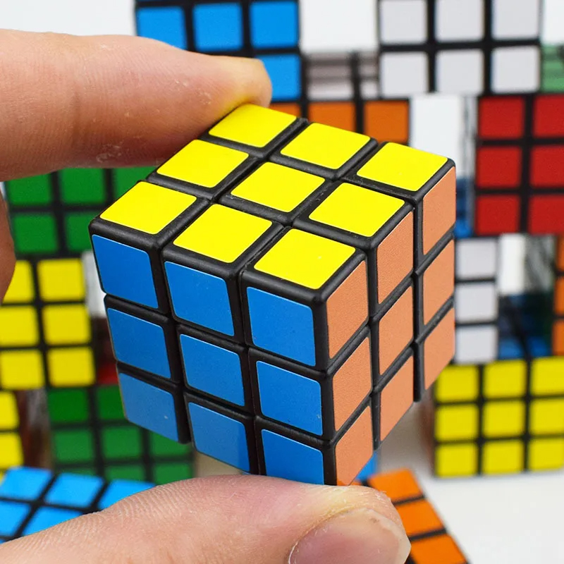 مكعب سرعة مغناطيسي احترافي بألوان نابضة بالحياة 3x3x3
