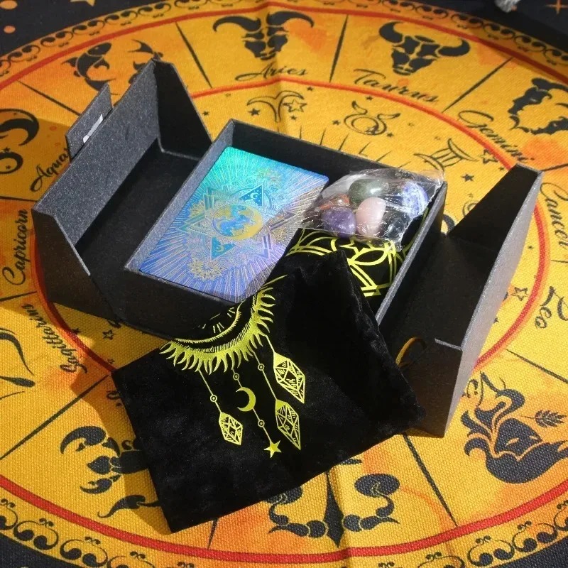 إصدار قابل للجمع تحت عنوان Zodiac - مجموعة Mystic’s Treasure Tarot & Crystal