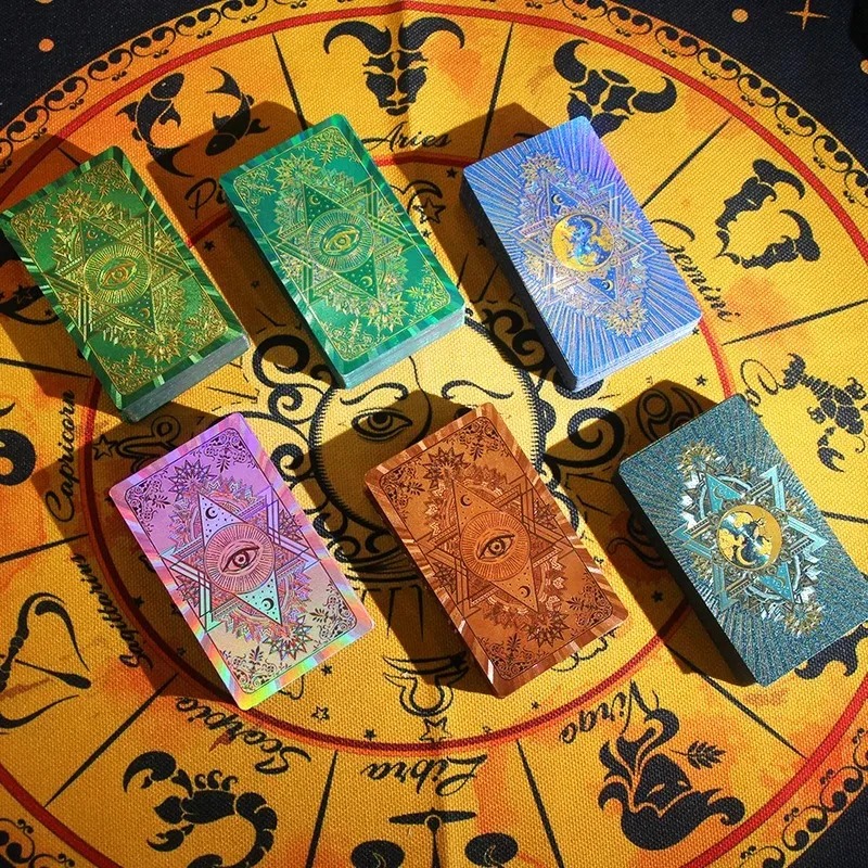 إصدار قابل للجمع تحت عنوان Zodiac - مجموعة Mystic’s Treasure Tarot & Crystal